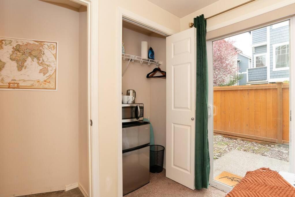 Snug Suite Near Greenlake! Seattle Exterior foto